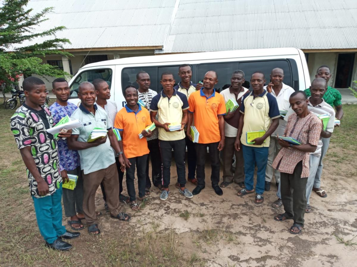 Students traveling for evangelism